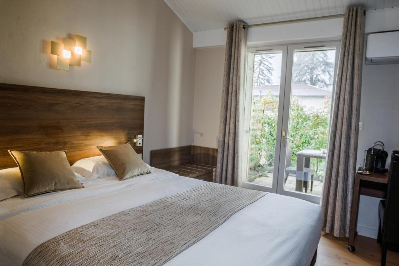Logis Hotel Le Petit Casset La Boisse Eksteriør bilde