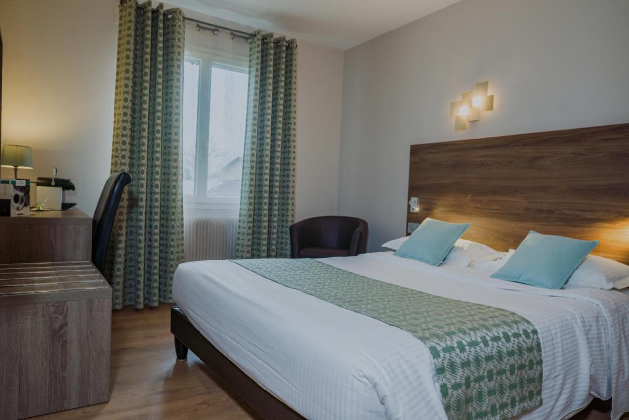 Logis Hotel Le Petit Casset La Boisse Eksteriør bilde