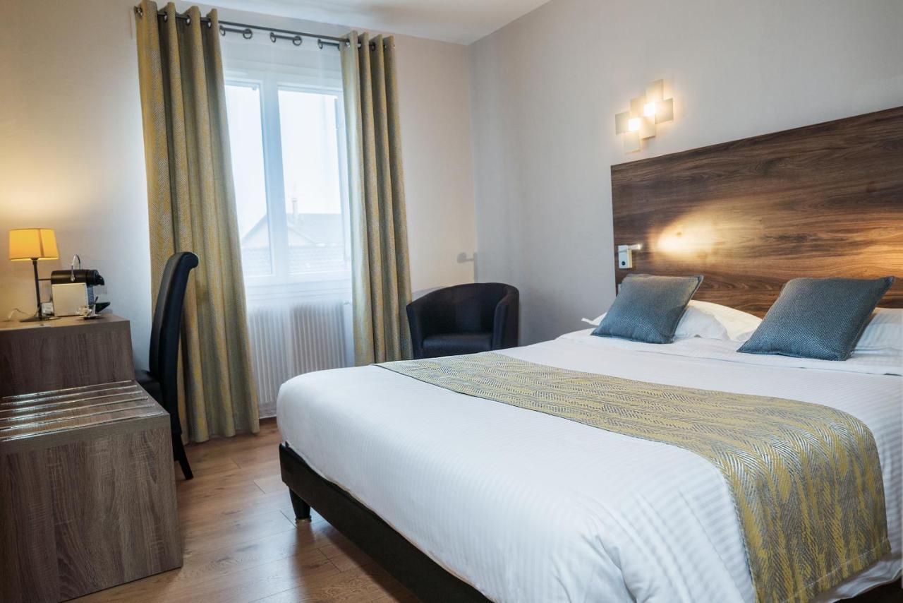 Logis Hotel Le Petit Casset La Boisse Eksteriør bilde