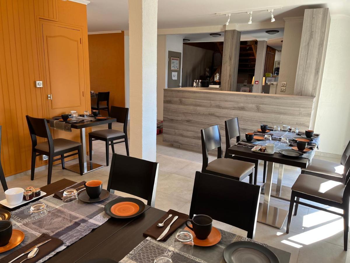 Logis Hotel Le Petit Casset La Boisse Eksteriør bilde