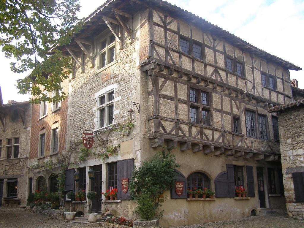 Logis Hotel Le Petit Casset La Boisse Eksteriør bilde
